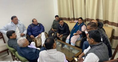 गैरसैंण विधानसभा में सत्र से पूर्व नेता प्रतिपक्ष यशपाल आर्य ने की बैठक