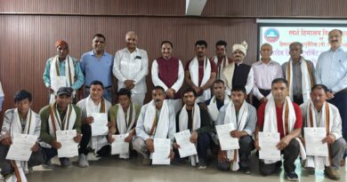 डॉ ‘निशंक’ ने किया खिलाडि़यों का सम्मान