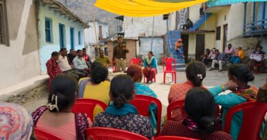 पुलिस आपके द्वार” कार्यक्रम के तहत थापली गांव में लगी जागरूकता चौपाल