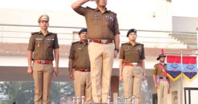 साप्ताहिक परेड़ के दौरान एसएसपी देहरादून ने परखी जवानों की फिजिकल फिटनेस