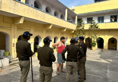 आगामी चार धाम यात्रा के सकुशल सचांलन हेतु यात्रा मार्ग पर दून पुलिस ने चलाया सत्यापन अभियान