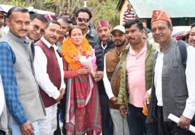 मंत्री रेखा आर्या ने किया 50 से अधिक शिकायतों का मौके पर किया निस्तारण