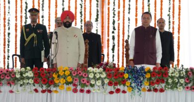 राज्यपाल ने नवनियुक्त मंत्रियों को दिलाई शपथ