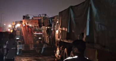 मोतीचूर के पास रोडवेज की बस और ट्रॉली में हुई भिड़ंत