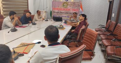 प्रधानमंत्री आदर्श ग्राम योजना के तहत 14 ग्रामों के समग्र विकास पर जोर