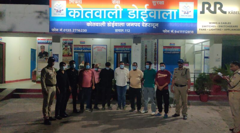 शराबियों की बारात लेकर फिर थाने पहुँची दून पुलिस की बस सेवा