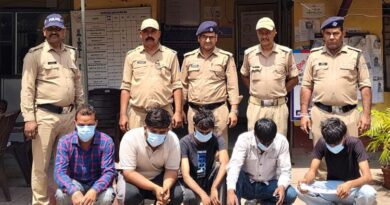 एसएसपी दून के निर्देशों पर सार्वजनिक स्थानों पर गुंडागर्दी करने वालों के विरूद्ध दून पुलिस का आपरेशन प्रहार जारी 