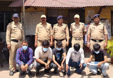 एसएसपी दून के निर्देशों पर सार्वजनिक स्थानों पर गुंडागर्दी करने वालों के विरूद्ध दून पुलिस का आपरेशन प्रहार जारी 