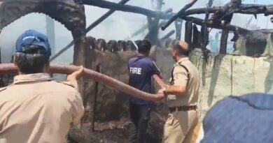 सहसपुर इन्द्रकलोनी कॉलोनी, मेदनीपुर स्थित डेरो/घरों में लगी आग