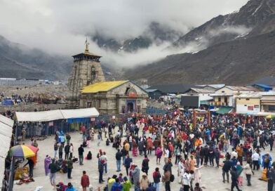 श्री केदारनाथ धाम यात्रा 2026: सुदृढ़ व्यवस्थाओं के बीच उमड़ा आस्था का सैलाब