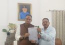 सैनिक कल्याण मंत्री गणेश जोशी से मिले कैप्टन धामी, पूर्व सैनिकों की समस्या के संबंध में सौंपा ज्ञापन