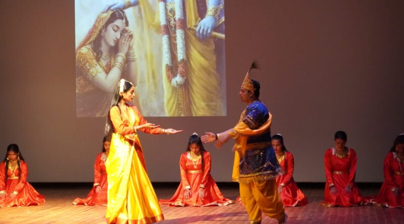 डी.डी. कॉलेज के वार्षिकोत्सव में सांस्कृतिक रंगों की छटा, छात्र-छात्राओं ने बिखेरा प्रतिभा का जलवा