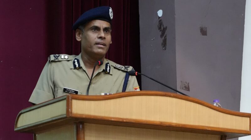 साइबर अपराध, भ्रष्टाचार और नशे के खिलाफ उत्तराखंड पुलिस का जागरूकता अभियान लगातार जारी 