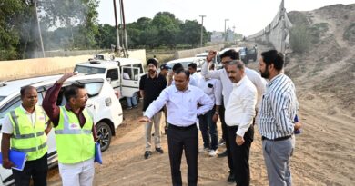 डीएम ने बहादराबाद बाईपास से जगजीतपुर तक निर्माणाधीन फ्लाईओवर कार्यों की प्रगति का लिया जायजा