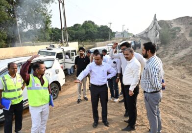 डीएम ने बहादराबाद बाईपास से जगजीतपुर तक निर्माणाधीन फ्लाईओवर कार्यों की प्रगति का लिया जायजा
