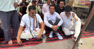 देहरादून में टूटी सड़के दुर्घटनाओं का कारण, सौंपा ज्ञापन – एडवोकेट विनोद कुमार