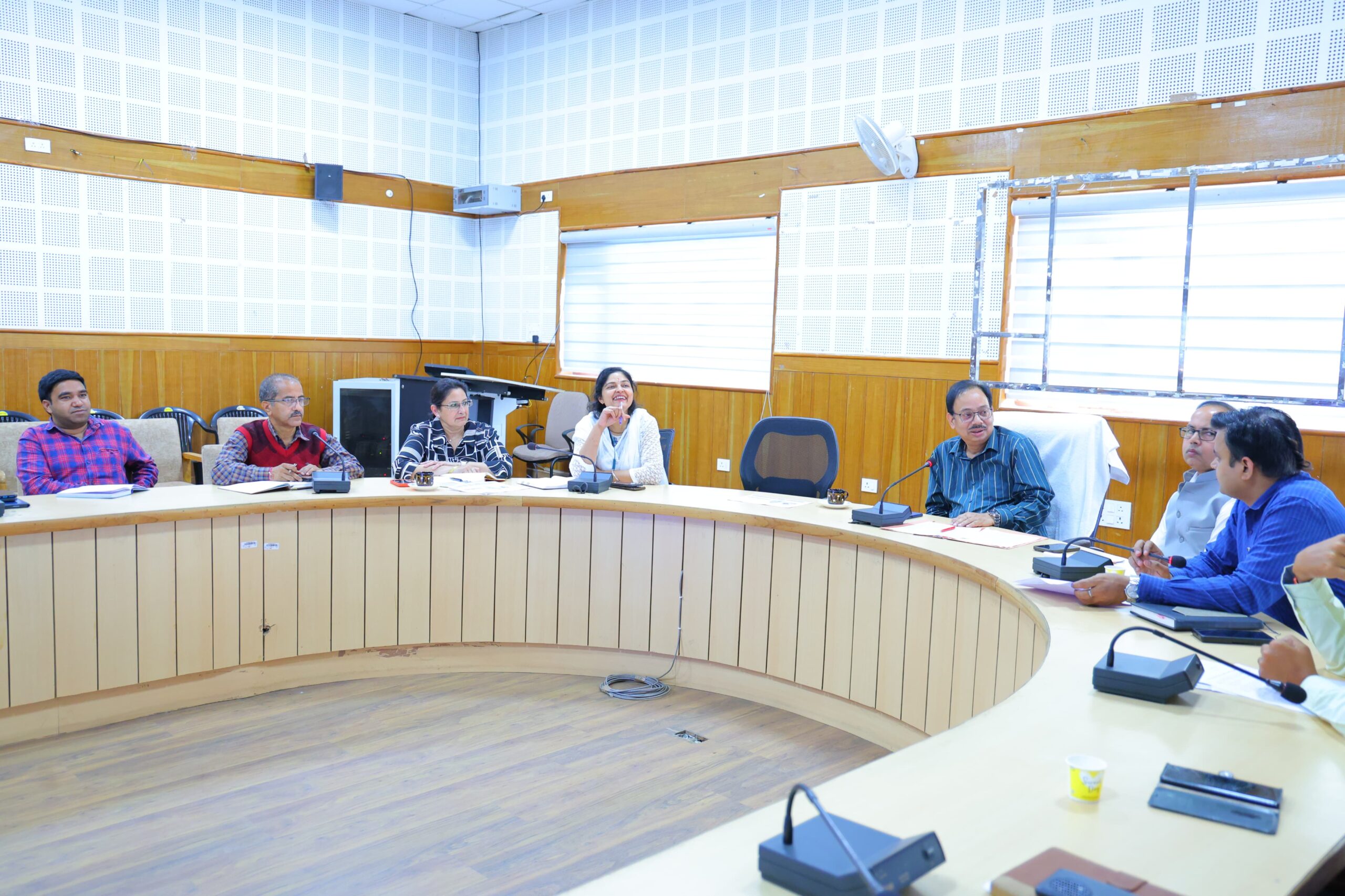 योग दिवस आयोजन में विभागीय समन्वय और जनभागीदारी सुनिश्चित करें : सीडीओ