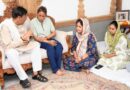 रेखा आर्या ने जसपाल राणा के आवास पहुँचकर दी श्रद्धांजलि, परिजनों को बंधाया ढांढस