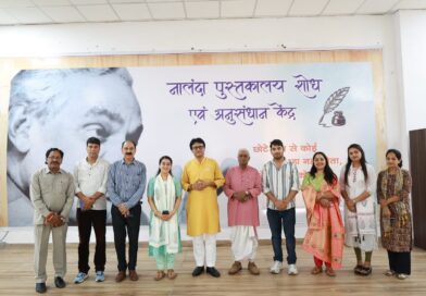 लेखक गांव की भव्यता मेरी कल्पना से परे है: कुलपति प्रो. विजय मोहन तिवारी