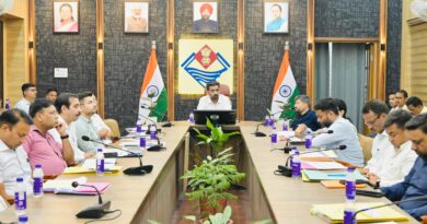 अधिकारी कार्य समय पर पूरे करें, नहीं तो होगी कार्रवाई: डीएम दून 