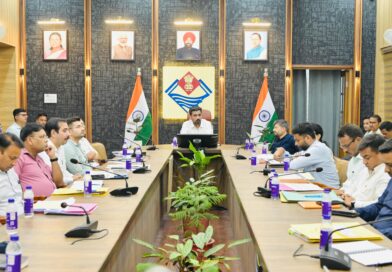 अधिकारी कार्य समय पर पूरे करें, नहीं तो होगी कार्रवाई: डीएम दून 