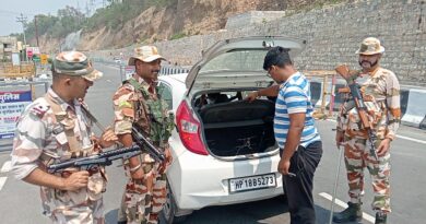 एस एस पी दून के निर्देश पर पुलिस का चेकिंग अभियान लगातार जारी