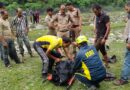 उत्तरकाशी, डंपर दुर्घटना में चालक की मृत्यु, SDRF ने खाई से शव निकालकर सड़क मार्ग तक पहुंचाया