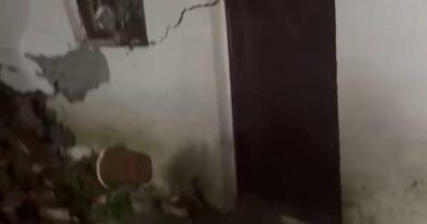 बारिश से पुश्ता ढहा, चार-पांच मकान क्षतिग्रस्त डीएम रात में ही मौके पर पहुंचे