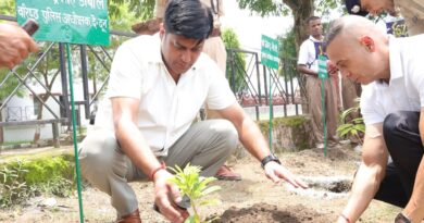 दून पुलिस परिवार ने हर्षोल्लास के साथ मनाया “लोक पर्व हरेला’