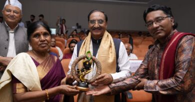 गुरु पूर्णिमा के उपलक्ष्य में लेखक गाँव में गूंजी शास्त्रीय संगीत की स्वर लहरियाँ