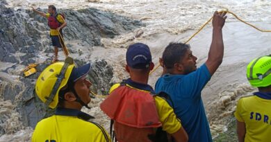 SDRF ने तिलवाड़ा में नदी के बीच टापू पर फंसी तीन महिलाओं का किया सफल रेस्क्यू