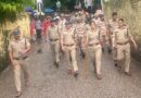 श्रद्धा के मार्ग पर सुरक्षा का पहरा, लक्ष्मणझूला में पुलिस और पैरामिलिट्री फोर्स ने किया फ्लैग मार्च