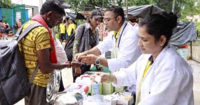 सुरक्षा, सेवा और समर्पण का संगम—SDRF ने शंकराचार्य चौक पर लगाया निःशुल्क चिकित्सा शिविर