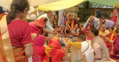 श्री जागेश्वर धाम की तीर्थ यात्रा से सकुशल लौटे 32 वरिष्ठ नागरिक