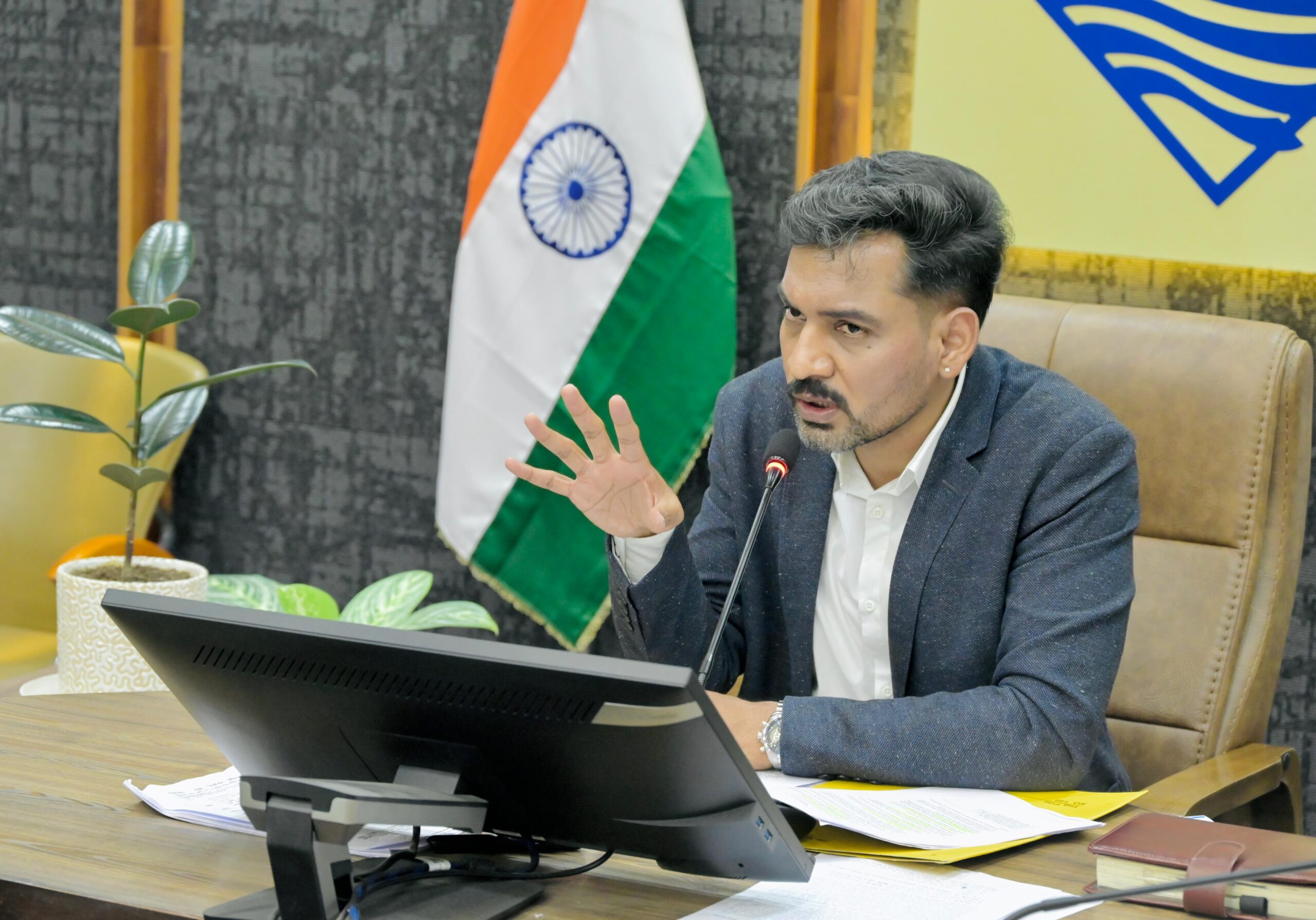 पात्र बुजुर्गों को पेंशन का लाभ दिलाने के लिए सितंबर में चलेगा विशेष अभियान- डीएम देहरादून