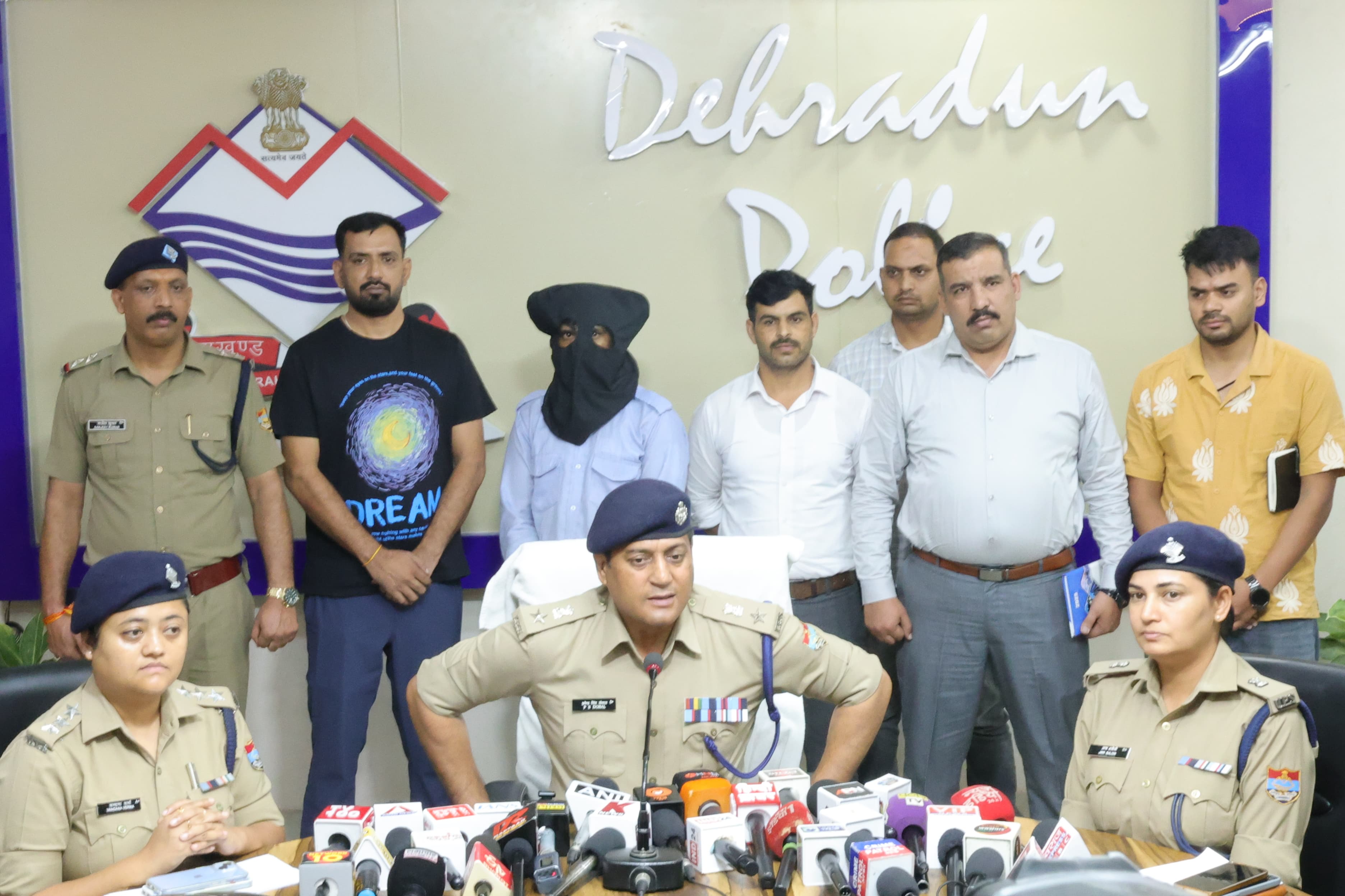 एसएसपी देहरादून की कुशल रणनीति अपराधियों पर पडती भारी