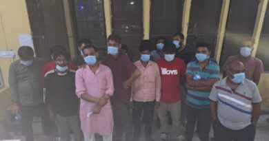 दून पुलिस की वाहन सेवा का लाभ लेकर फिर थाने पहुँची शराबियों की बारात