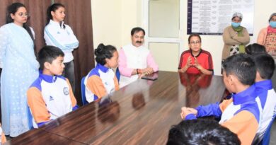 खेल मंत्री रेखा आर्या ने किया लोहाघाट मे महिला स्पोर्ट्स कॉलेज और स्टेडियम का निरीक्षण किया
