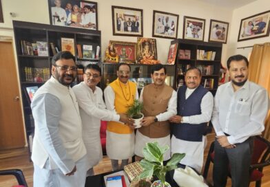 लेखक गाँव की साहित्यिक-सांस्कृतिक पहल से प्रभावित हुए शाहनवाज हुसैन