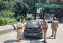निजी वाहनों पर लगी अनधिकृत पदनाम पट्टिकाओं के विरूद्ध पुलिस का विशेष चेकिंग अभियान