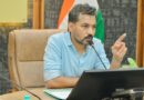 आर्थिक संसाधनों के अभाव में किसी भी बच्चे का उपचार नहीं होने दिया जाएगा प्रभावितः डीएम