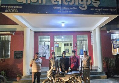 बाइक पर क्षमता से अधिक सवारी बैठाकर स्टंटबाजी करना पडा भारी 
