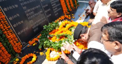 रामपुर तिराहा के अमर बलिदानियों को मुख्यमंत्री पुष्कर सिंह धामी ने दी श्रद्धांजलि
