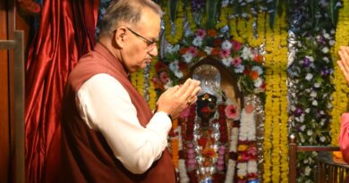 कैबिनेट मंत्री गणेश जोशी ने डाट काली मंदिर में की पूजा