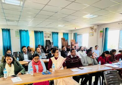 उप शिक्षाधिकारियों की मंडल स्तरीय समीक्षा बैठक और अभिमुखीकरण कार्यशाला आयोजित