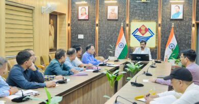 निराश्रित एवं पालतू पशुओं के प्रभावी प्रबन्धन को लेकर डीएम सख्त